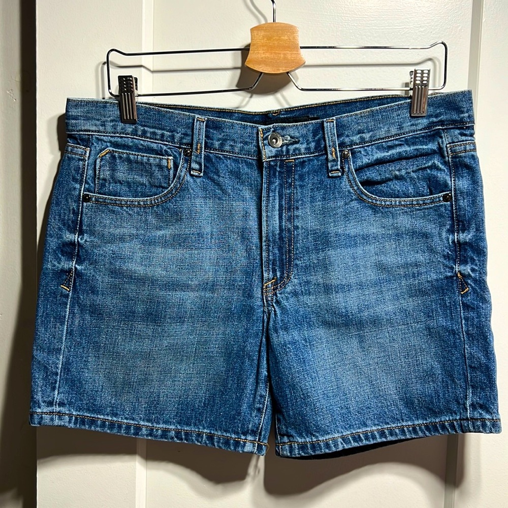 Calvin Klein Jeans mid-rise denim weekend shorts